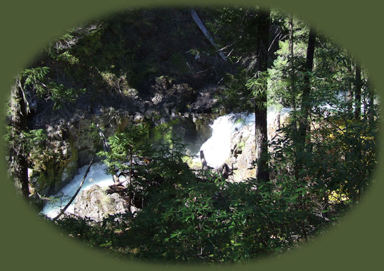 
knob falls on the upper rogue wild and scenic river in oregon: travel oregon and experience volcanoes, hiking trails, oregon geology, the rogue river siskiyou national forest, wild and scenic rogue river, wild and scenic umpqua river, rogue gorge at union creek, oregon, upper rogue river hiking trail, rogue national forest, national forests, wilderness areas, national wildlife refuges, wetlands, klamath basin, prospect, oregon, mill creek waterfalls on the rogue river, barr creek waterfalls on the rogue river, avenue of giant boulders on the rogue river, hiking trails to mill creek waterfalls, hiking trails along the rogue river, hiking trails to the natural bridge, hiking trails at crater lake national park, crater lake national park, hiking trails on the wild and scenic rogue river, hiking trails to national creek waterfalls, rabbit ears, the cascade mountains, the old cascade mountains, mt thielsen, hiking trails at crater lake.